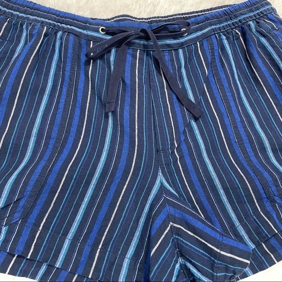The gap Blue on blue striped drawstring shorts - Picture 2 of 6